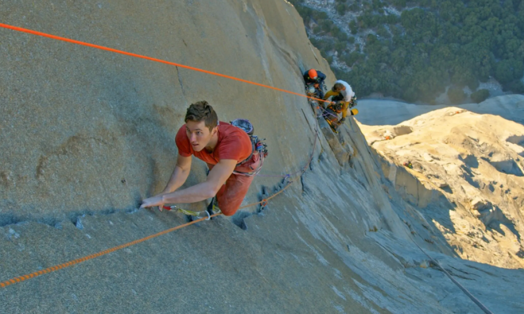 The National Park Service Is Chasing After Illegal BASE Jumpers in Yosemite