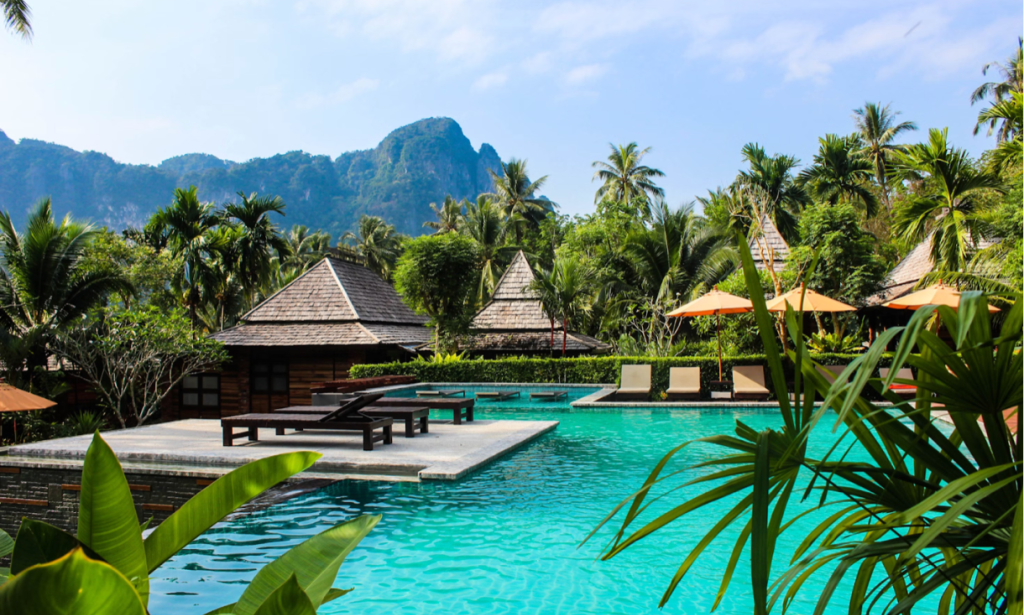 Content Trends: “The White Lotus Effect” on Luxury Travel and Setjetting