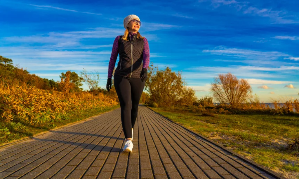 ‘Japanese’ interval walking is an easy way to become fit, experts say