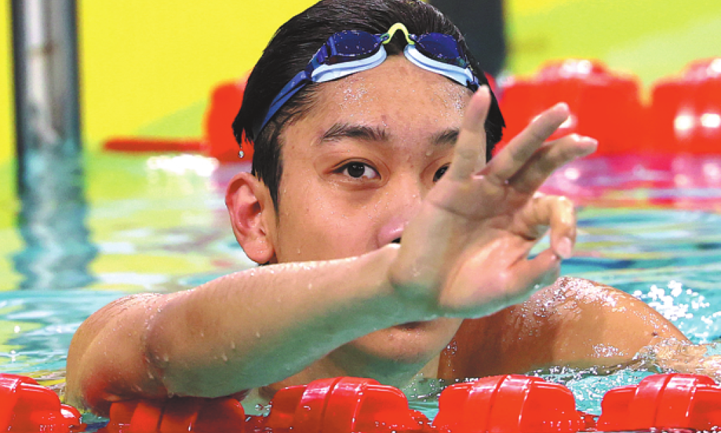 Rising star Zhang stuns with 3 golds