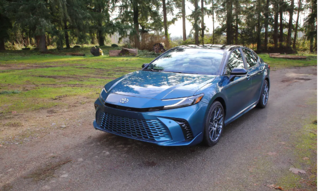 The Toyota Camry tops the list of 12 best cars under $30,000.