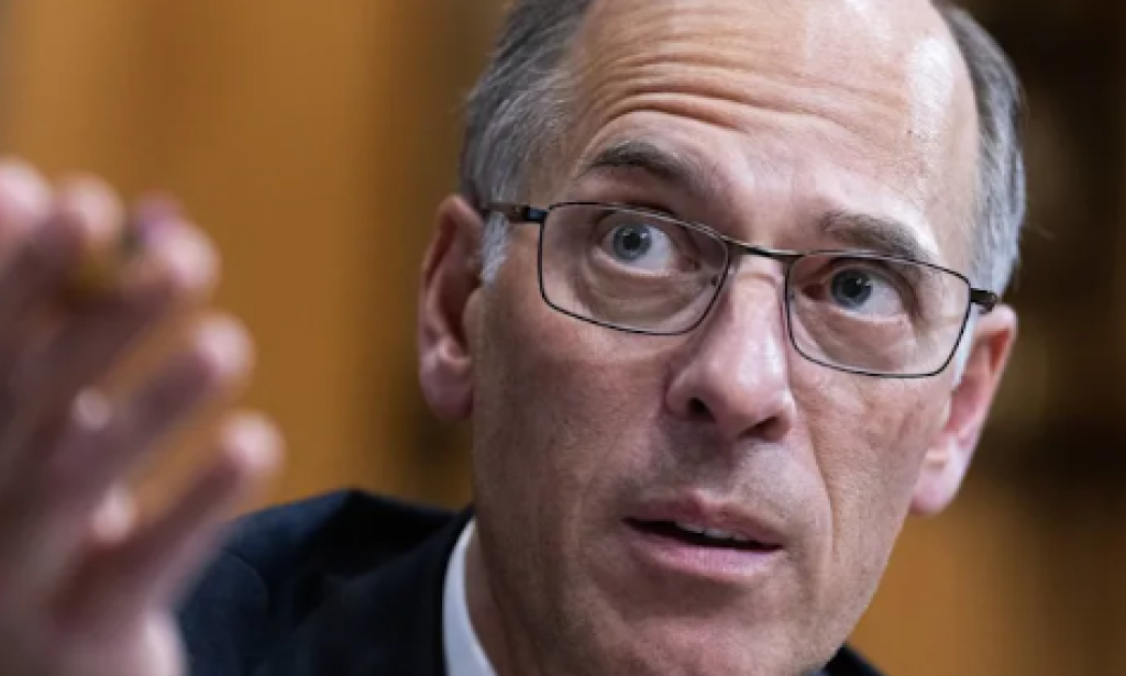 Economist Mark Zandi says 22 states are already in recession based on 2 clear indicators. How to protect yourself now