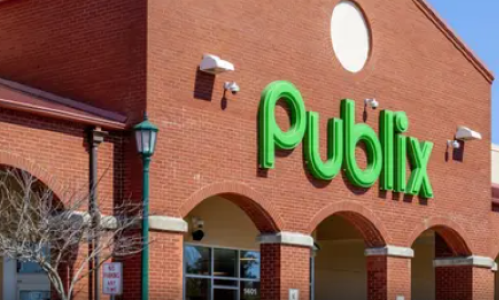 Must-Try Thanksgiving Desserts at Publix in 2025