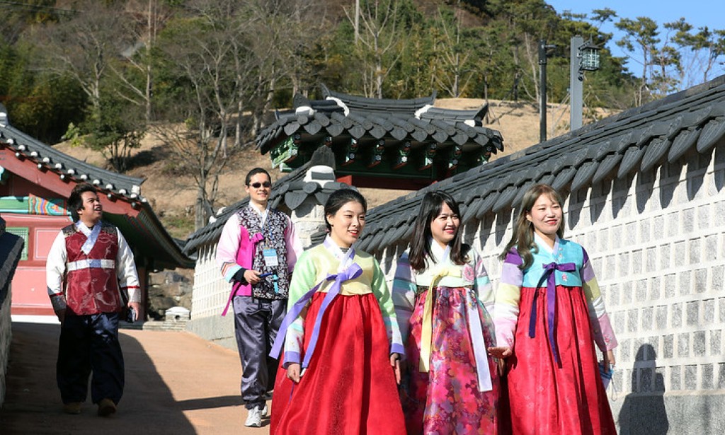 Exploring the Unique Tapestry of Korean Culture: Traditions, Trends, and Timeless Treasures