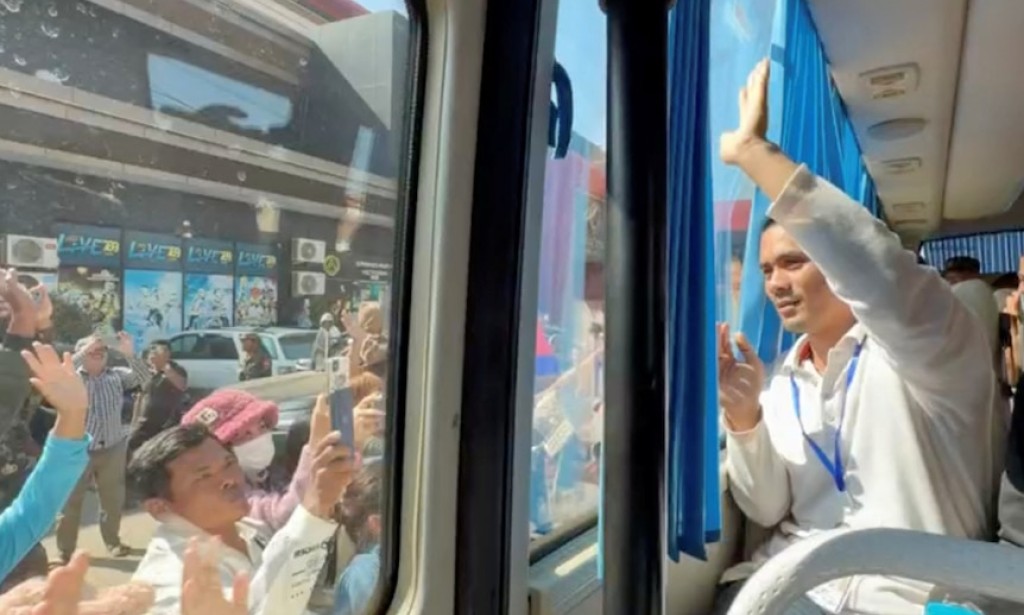 Thailand releases 18 soldiers held since July as part of border conflict ceasefire deal