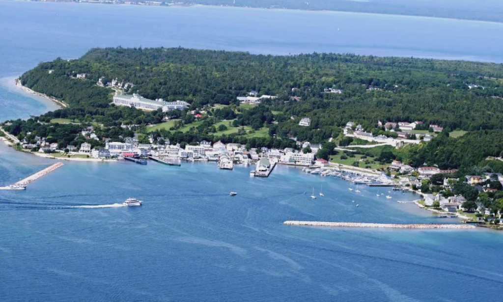 Drive the Legendary Highway 61: A Scenic Journey Along Lake Superior’s North Shore